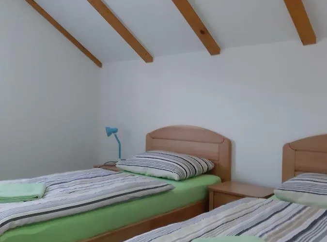 Bedrooms Cerovac Gračac